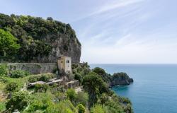 Amalfi Coast- Conca dei Marini (SA), unique townhouse with private access to the sea. Ref.02n 0