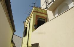 3 bedroom, habitable town house 7km to the beach with sun terrace and character and amazing mountain views. 1