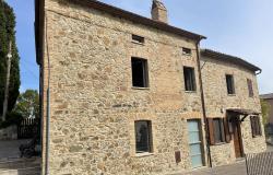 Skilfully restored building on the town square, Allerona Ref.OR8116M 0