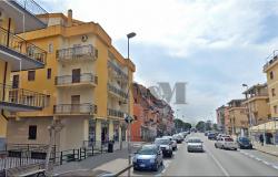 very central position in the main road Corso Mediterraneo 0