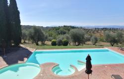 Apartment on two levels with garden and swimming pool near Castelfalfi 5