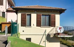 Zocca, ground floor flat with garden 1