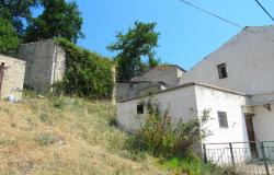 Town house with barn and garden and open , beautiful views. 2