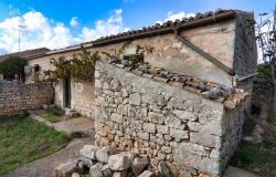 Rosolini the house of "petra" 32