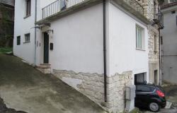 Finished, town house with 2 spacious terraces, garage and open views and 2 bedrooms in the Abruzzo pasta valley. 6