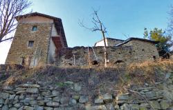 Stone Farm Houses for sale in langhe area