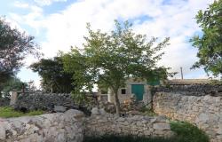 Scicli, exposed stones in contrada Calamarieri 75