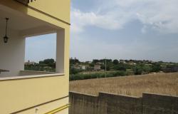 Finished, 3 bedroom countryside apartment of 120sqm in a scenic position between Lanciano and Castel Frentano with no stairs. 3