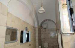 1800s apartment, habitable, with vaulted ceilings, 2 bedrooms in the old center of Lanciano. 12