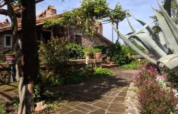 I Comignoli – Beautiful restored stonehouse with breathtaking views