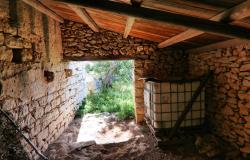 Scicli, stone farmhouse with land 22