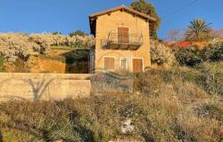 L1131 Rustic with sea view for sale in Bordighera. 2