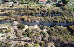 L1196  Plot of land with approved project for sale in Bordighera. 18