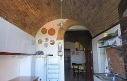 1800s brick town house, fully renovated, vaulted ceilings, 2 bedrooms, studio flat, 7km to the beach and beautiful views  1