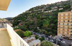 Modica,three-room apartment a stone's throw from San Giorgio 37