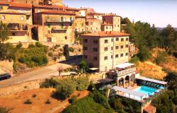 tourist accommodation property with swimming pool, Ref. 833 0
