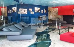 L1117 Ligurian style villa with swimming pool and sea view for sale in Bordighera. 7