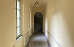 Como – Lake Como (CO), unique second floor apartment. Ref.02l 2