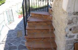 Lake and mountain view apartment with a  stone structure, 60sqm to renovate in the old part of Bomba 200 meters to the center. 8