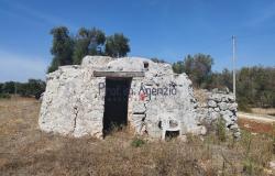 122508 - Lamia for renovation with sea view land 0