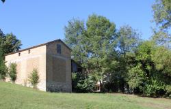Farmhouse of 110sqm, 4 beds, 3500sqm of crop land, barn 100sqm to convert, original character easy access  1