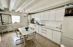Campo San Lio /Rialto. Refined and charming two bedroom apartment with canal view. Ref. 187c 8