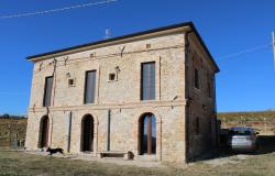 Property for Sale in Poggiofiorito town  Chieti Province, in Abruzzo Central Italy.