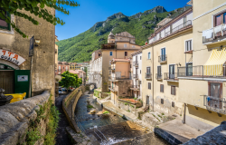 Luxury Newly Renovated 2 Bed Italian Palazzo Apartment - Palazzo Maratea 19