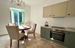 Luxury Newly Renovated 2 Bed Italian Palazzo Apartment - Palazzo Maratea 1