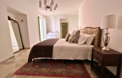 Luxury Newly Renovated 2 Bed Italian Palazzo Apartment - Palazzo Maratea 4