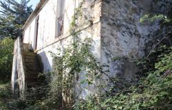 Property for Sale in  Rocca San Giovanni countryside  Chieti Province, in Abruzzo Central Italy.