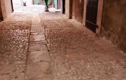 vialetto d'accesso cortile comune