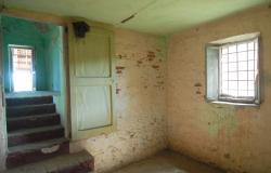A country house surrounded by over 7 hectares of grounds 14