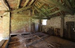 Ancient Country House in the Hills Surrounding the South Piemontese Town of Mondovì 16