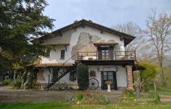 In a Commanding Position with Fine Views, a Farmhouse with Nearly 5 Hectares of Land in a Single Plot 1