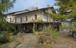In a Commanding Position with Fine Views, a Farmhouse with Nearly 5 Hectares of Land in a Single Plot 0