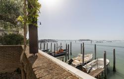 Venice – Giudecca, splendid apartment with private garden and breathtaking lagoon view. Ref.195/c 10