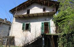 A House in the Village with Four Apartments and Land / PMP010