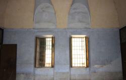 Ancient Noble House with Garden / ATV001