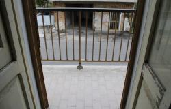 200sqm, restored, 1900s town house with garden, 2 outbuildings, cellars, and walk to shops  9