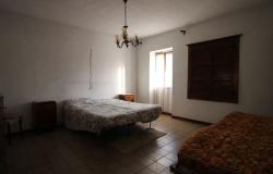 Country House with Panoramic Views and 8 Hectares of Land / DEG001