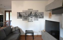 Modern end of terrace villa with garden 14