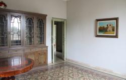 1900s habitable, detached villa, 30sqm terrace, 500 meters from the center of Lanciano City with 10 rooms, 4 bedrooms, 1500sqm of garden, 80sqm barn mountain views  3