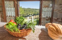 Authentic Tuscan farmhouse with pool, garden & panoramic views 8