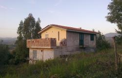 The Yellow House. Rural living with all mod cons. 0