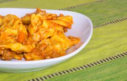 Pumpkin cappellacci with ragu from Ferrara