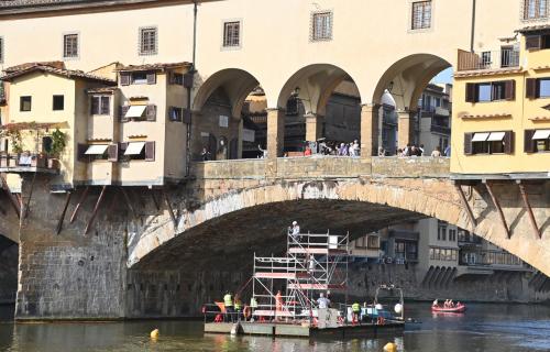 Floating platform underneath Ponte Vecchio