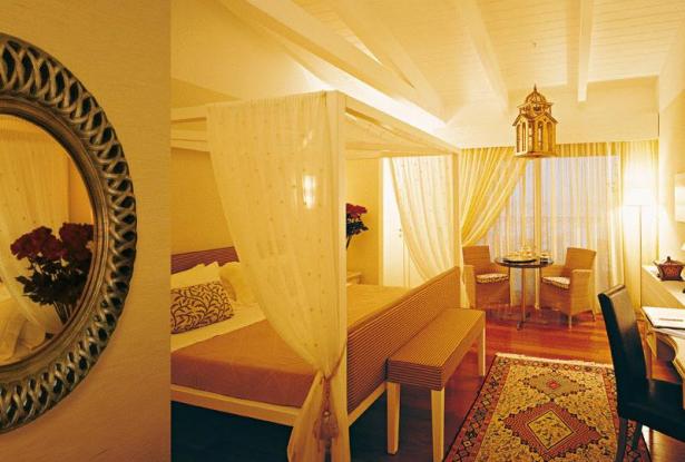 Room Room
