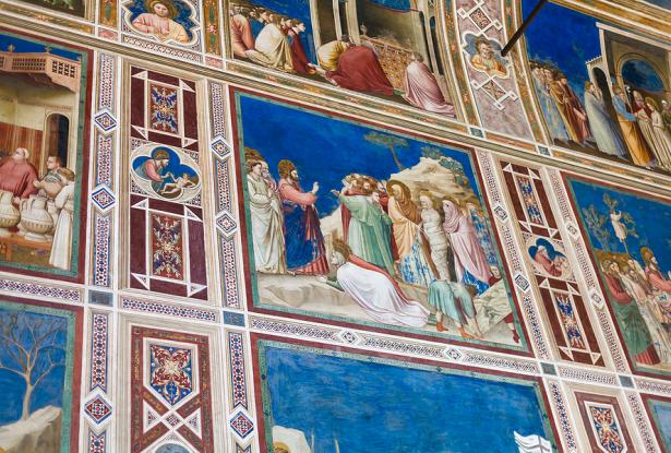 Painting in Scrovegni Chapel Painting in Scrovegni Chapel