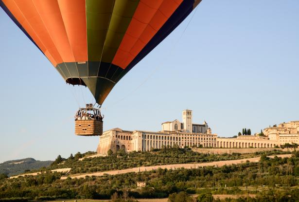 Hot air balloon ride at Assisi, Umbria 1